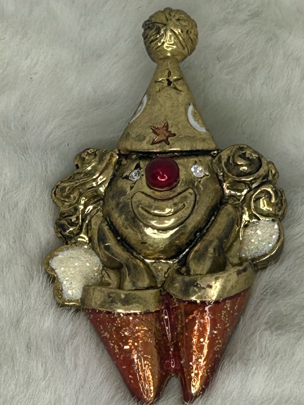 CLOWN BROOCH